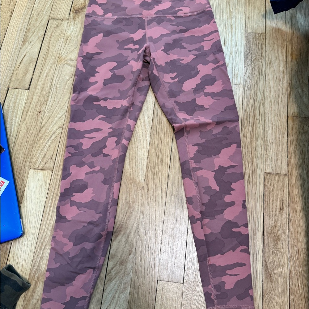 Lululemon Wunder Train Camo Briar Rose 10 vguc